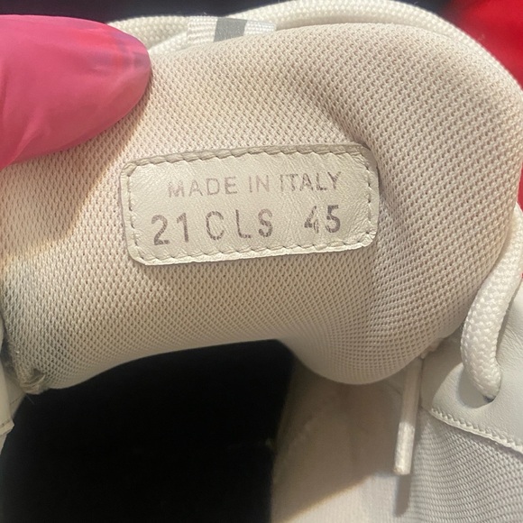 PREOWNED MEN DIOR SNEAKERS - Picture 6 of 11